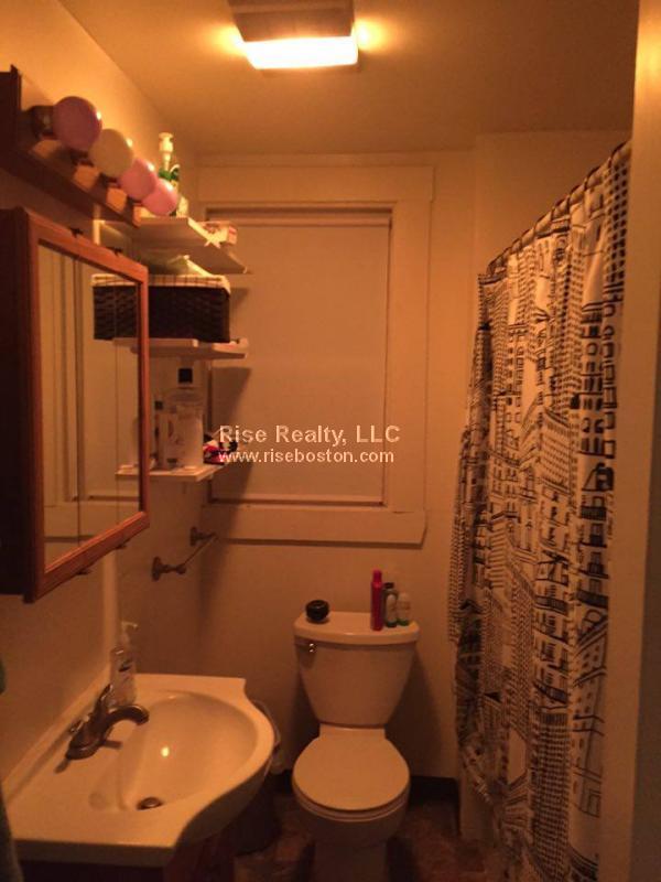 4 bed, 1 bath apartment for rent at 2 Shepherd Ave Unit 2, Mission Hill — photo 10 of 11