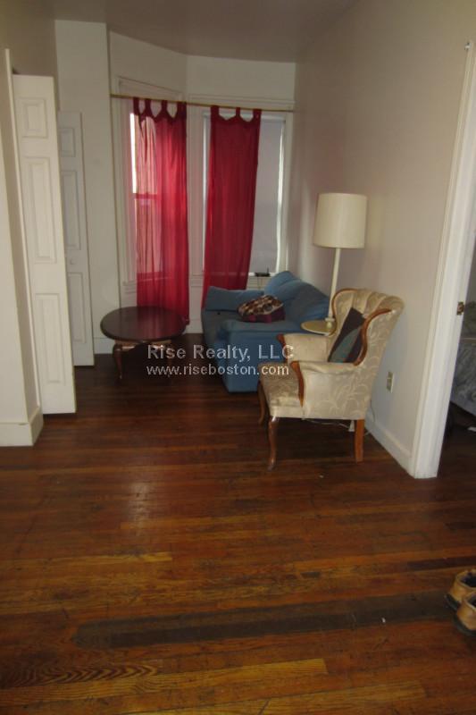 2 Shepherd Ave, Mission Hill