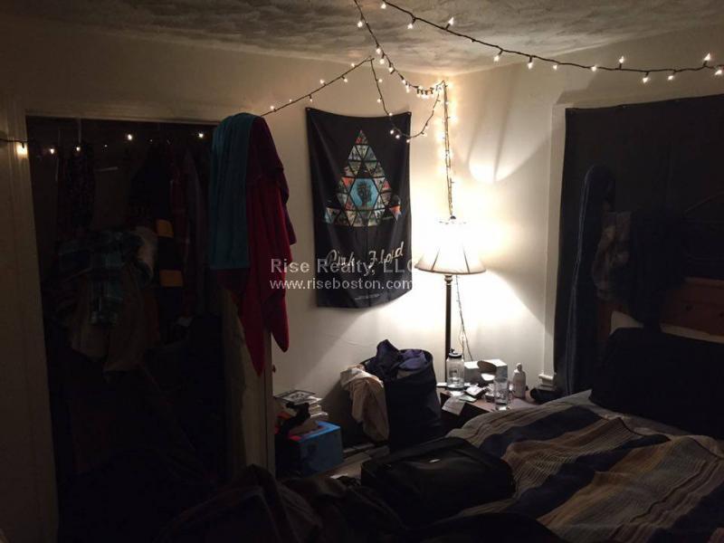 4 bed, 1 bath apartment for rent at 2 Shepherd Ave Unit 2, Mission Hill — photo 5 of 11