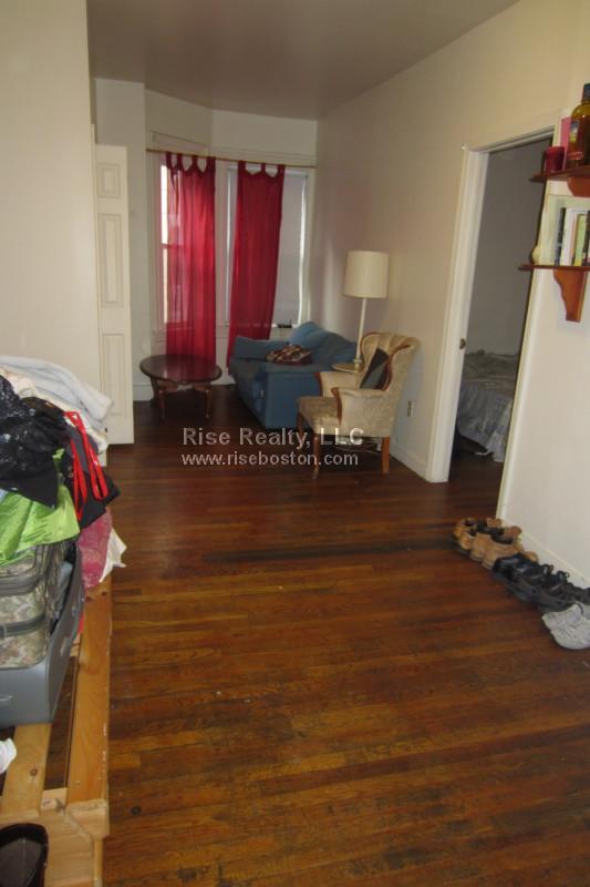 2 Shepherd Ave, Mission Hill