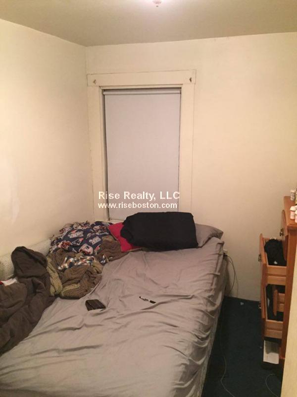 4 bed, 1 bath apartment for rent at 2 Shepherd Ave Unit 2, Mission Hill — photo 2 of 11