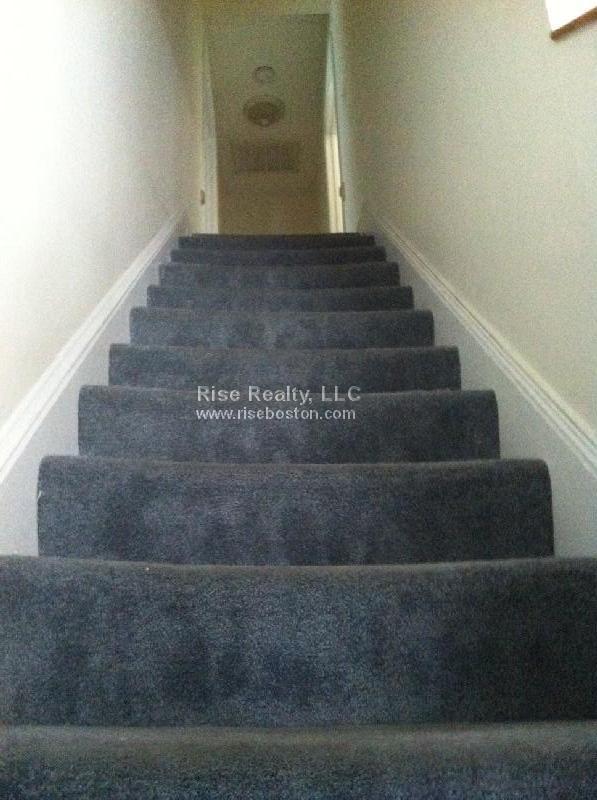 5 bed, 2 bath apartment for rent at 32 Gerald Rd Unit 2, Brighton — photo 8 of 18