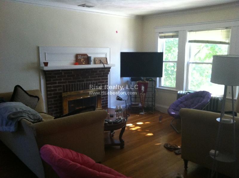 5 bed, 2 bath apartment for rent at 32 Gerald Rd Unit 2, Brighton — photo 7 of 18