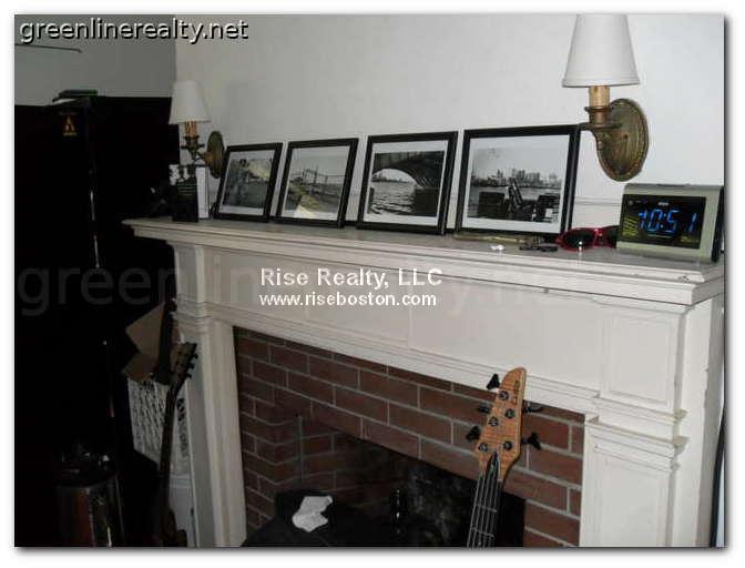 4 bed, 2 bath apartment for rent at 128 Washington St Unit 1, Brighton — photo 2 of 8