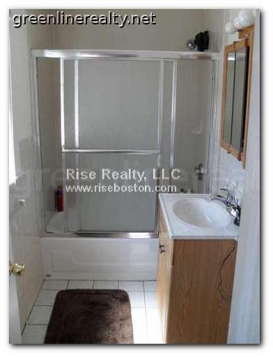 4 bed, 2 bath apartment for rent at 128 Washington St Unit 1, Brighton — photo 3 of 8