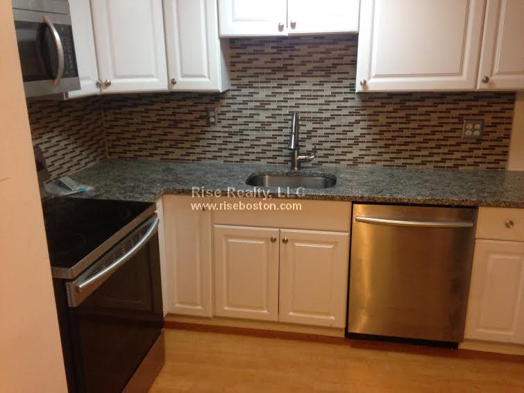 39 Englewood Ave, Brighton