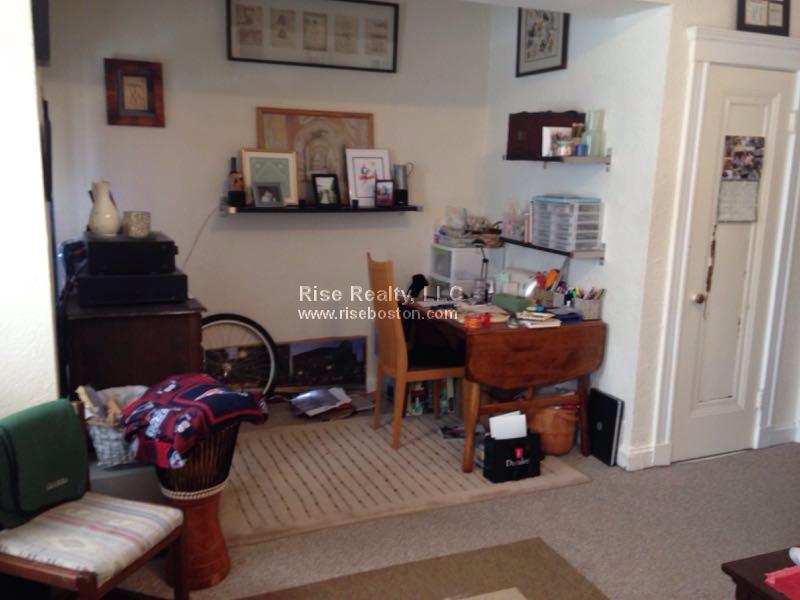 1945 Commonwealth Ave, Brighton