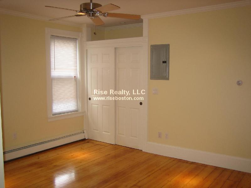 2 bed, 1 bath apartment for rent at 32 Hall St Unit 2, Jamaica Plain — photo 3 of 7