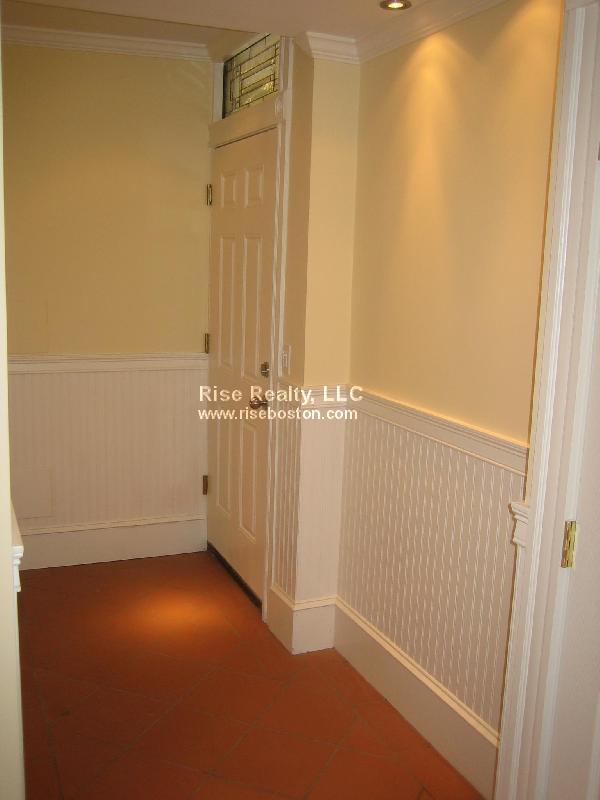 2 bed, 1 bath apartment for rent at 32 Hall St Unit 2, Jamaica Plain — photo 5 of 7