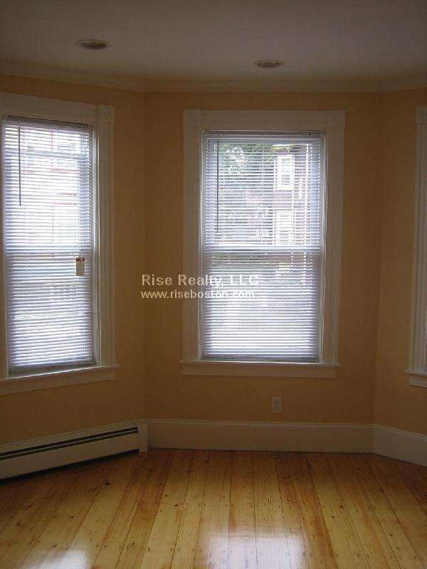 2 bed, 1 bath apartment for rent at 32 Hall St Unit 2, Jamaica Plain — photo 7 of 7