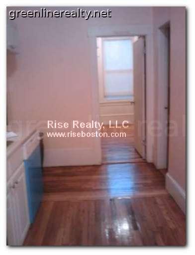 1 bed, 1 bath apartment for rent at 58 Harvard St Unit 1, Brookline Village — photo 6 of 7