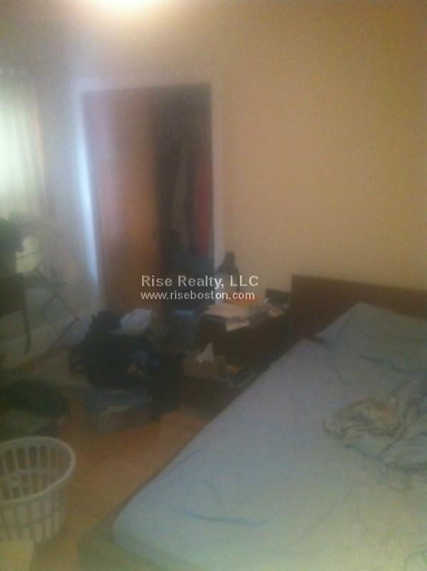 3 bed, 1 bath apartment for rent at 17 Simpson Ave Unit 1, Davis Square — photo 4 of 5