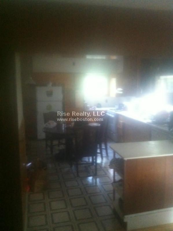 3 bed, 1 bath apartment for rent at 17 Simpson Ave Unit 1, Davis Square — photo 1 of 5