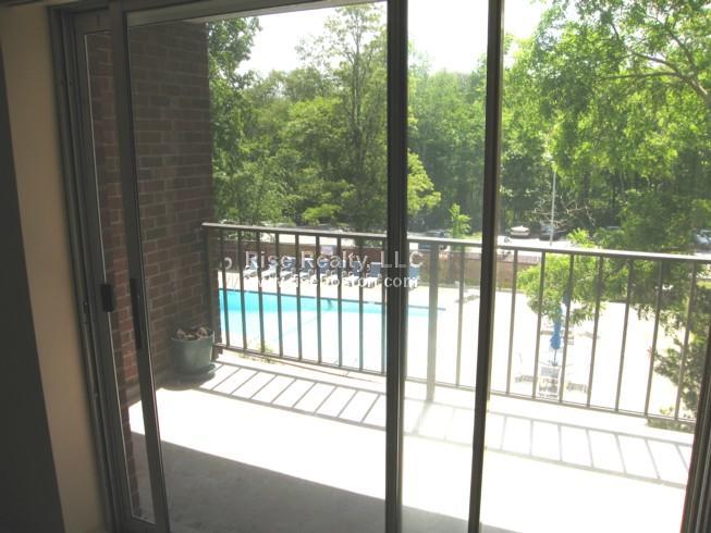 50-56 Broadlawn Park, Chestnut Hill