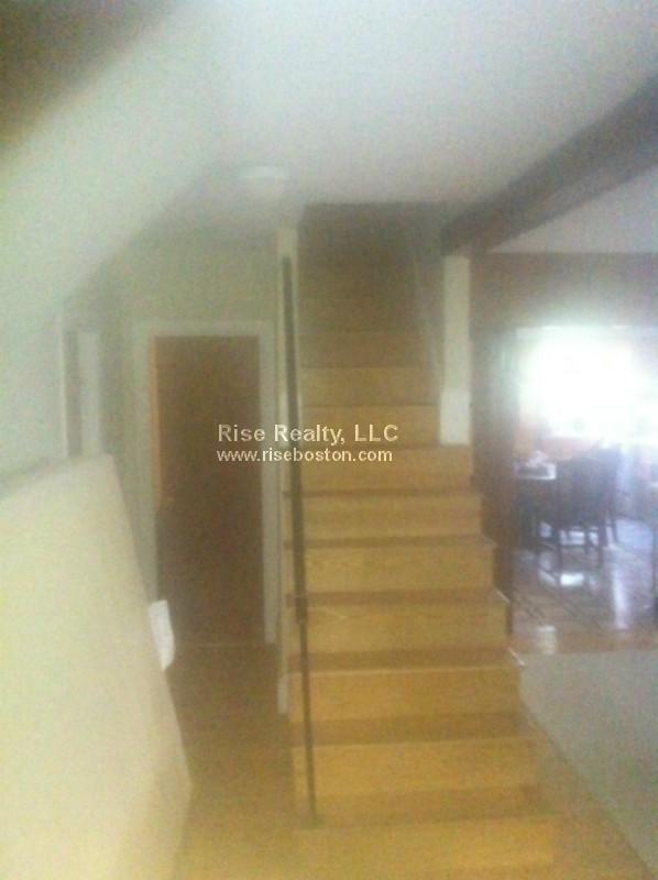 3 bed, 1 bath apartment for rent at 17 Simpson Ave Unit 1, Davis Square — photo 2 of 5