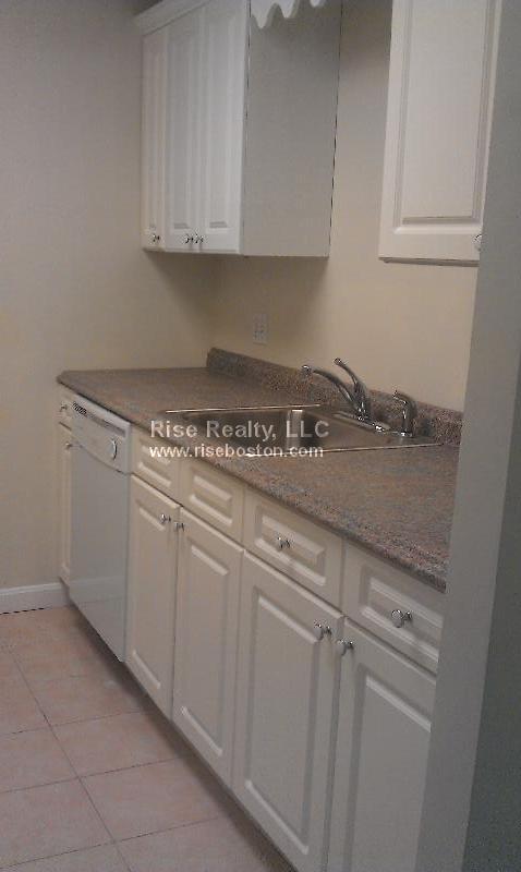 50-56 Broadlawn Park, Chestnut Hill