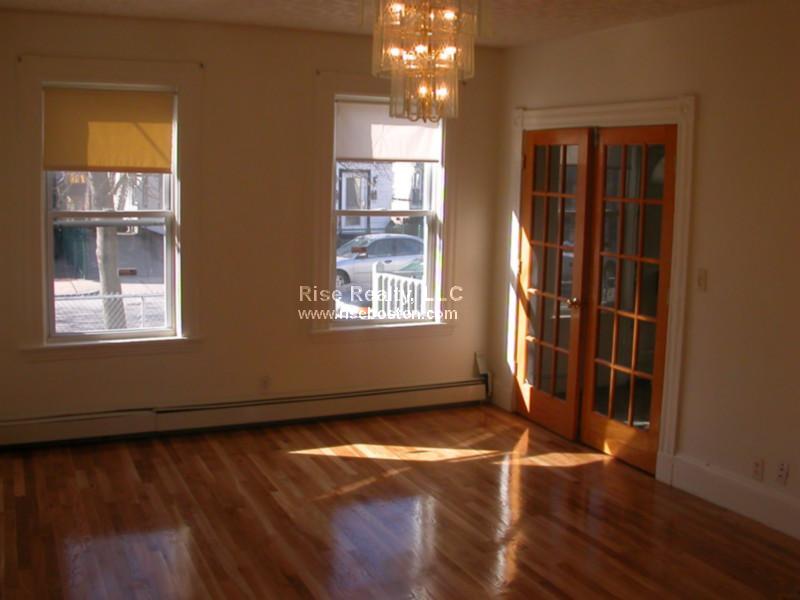 31 Seattle Rd, Allston