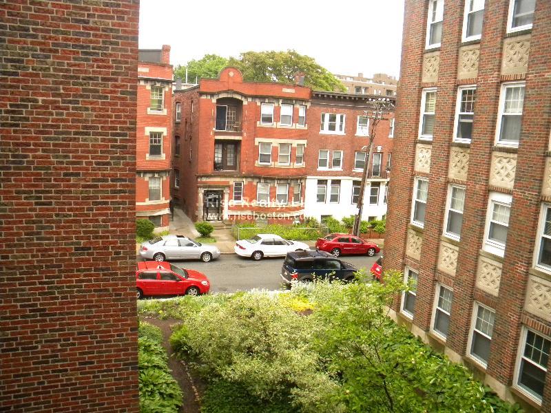 2 bed, 1 bath apartment for rent at 52 Strathmore Unit 35, Brighton — photo 14 of 23