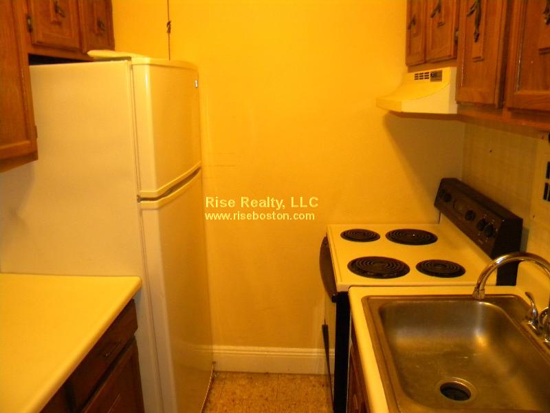 2 bed, 1 bath apartment for rent at 52 Strathmore Unit 35, Brighton — photo 20 of 23