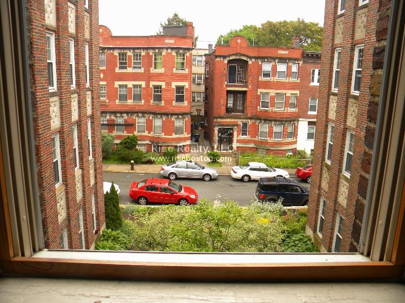 2 bed, 1 bath apartment for rent at 52 Strathmore Unit 35, Brighton — photo 23 of 23