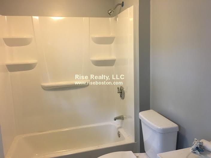 2 bed, 1 bath apartment for rent at 41 Bigelow Unit 2, Brighton — photo 3 of 9