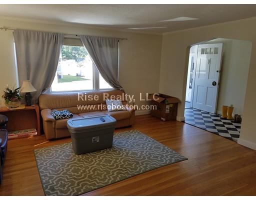 3 bed, 1 bath apartment for rent at 18 Caltha Rd, Brighton — photo 12 of 14