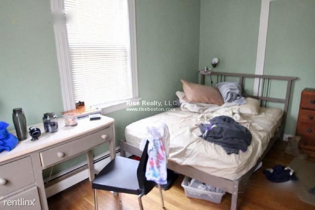 5 bed, 2 bath apartment for rent at 9 Wadsworth, Allston — photo 4 of 10