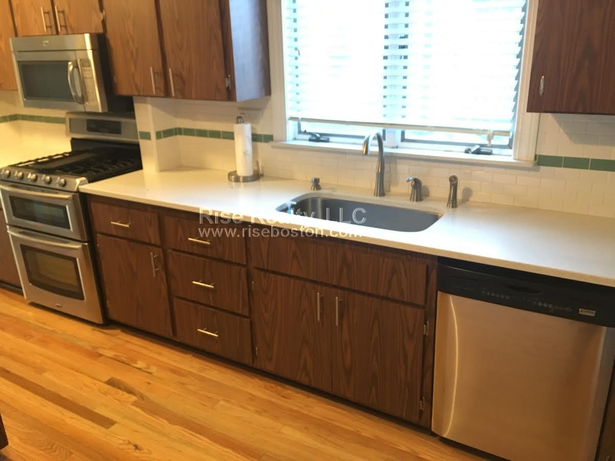 2 bed, 1 bath apartment for rent at 43 Glenmont Rd Unit 1, Brighton