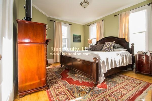 158 Cypress, Brookline