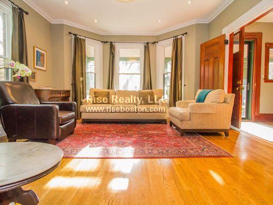 158 Cypress St, Brookline