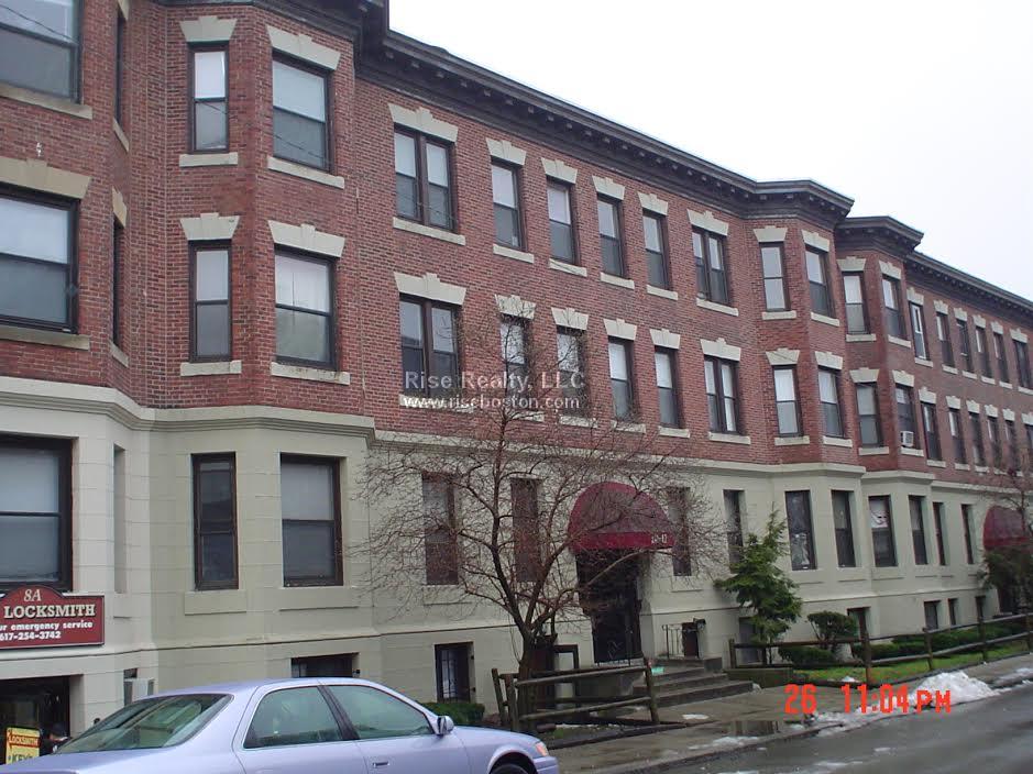 4 bed, 1 bath apartment for rent at 12 Glenville Ave Unit 3, Allston — photo 7 of 7