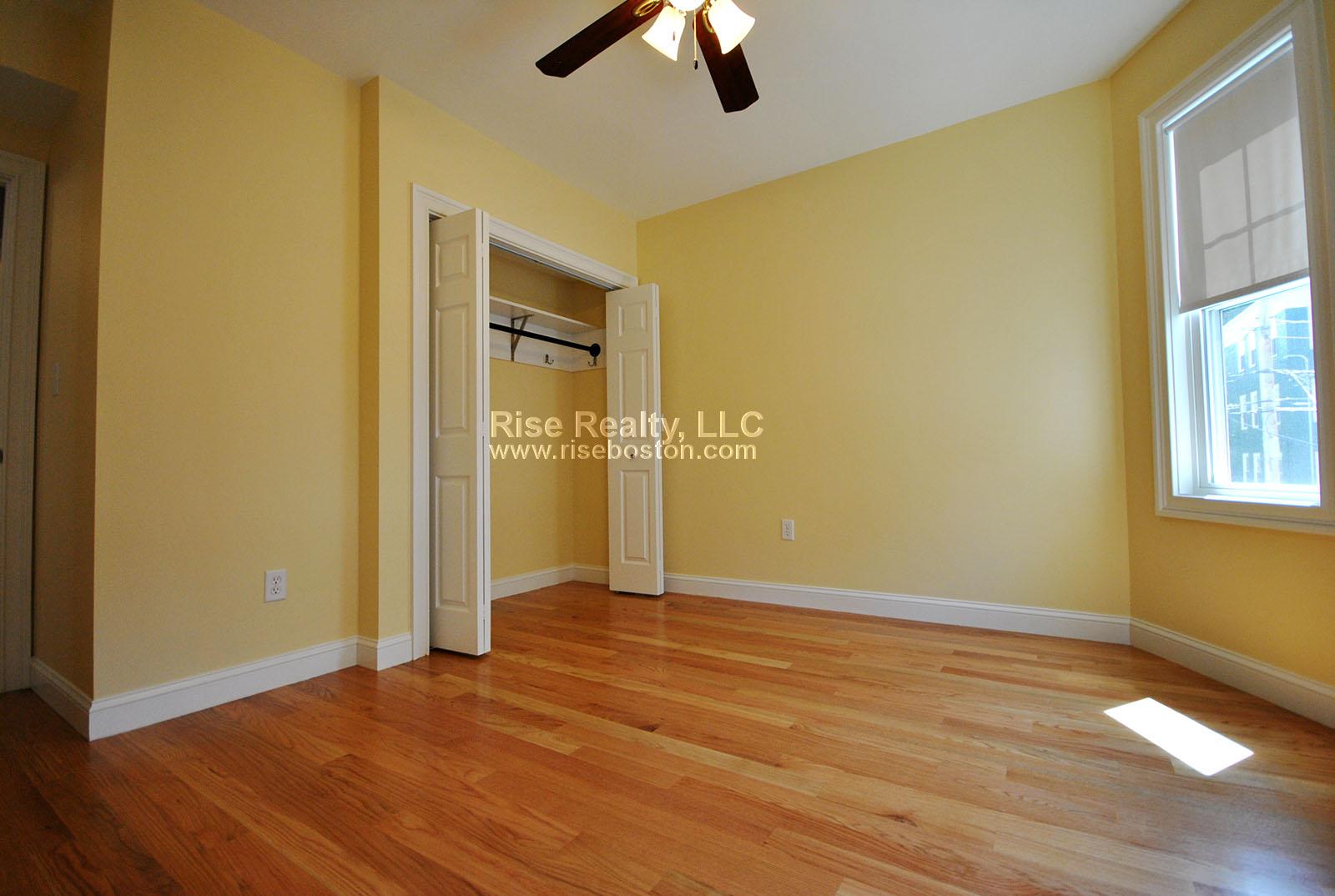 3 bed, 1 bath apartment for rent at 40 Turner St Unit 3, Brighton — photo 6 of 14