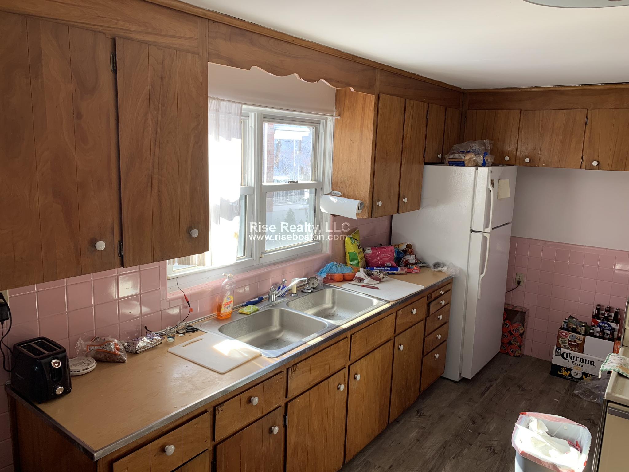 3 bed, 1 bath apartment for rent at 18 Caltha Rd, Brighton — photo 5 of 14
