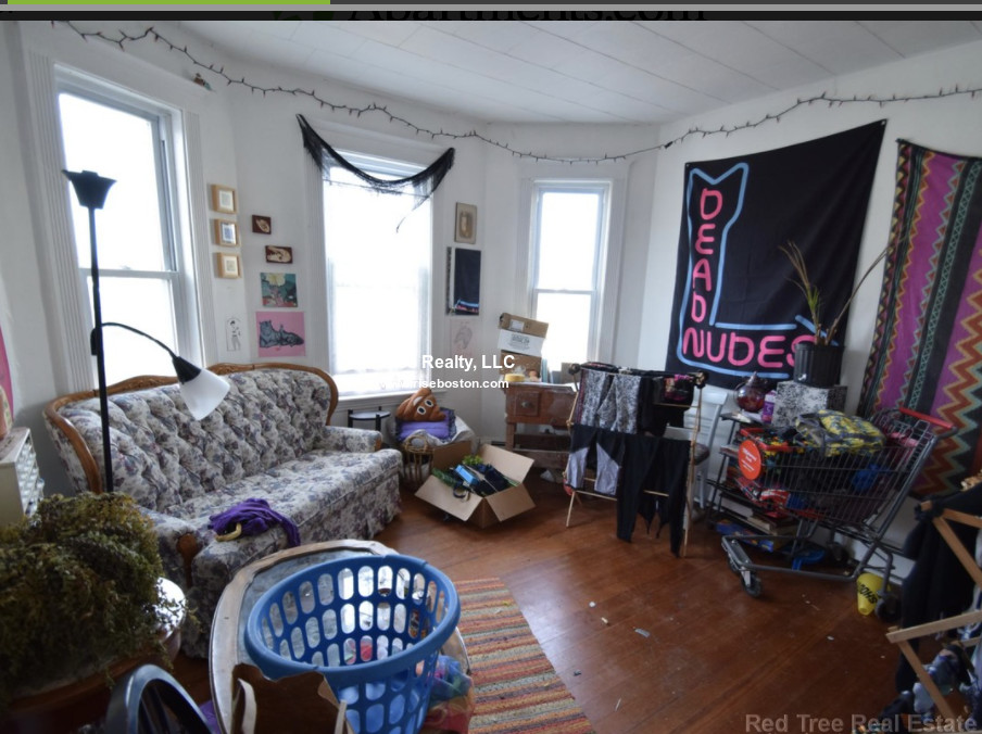 3 bed, 1 bath apartment for rent at 25 Ashford St Unit 3, Allston — photo 6 of 7