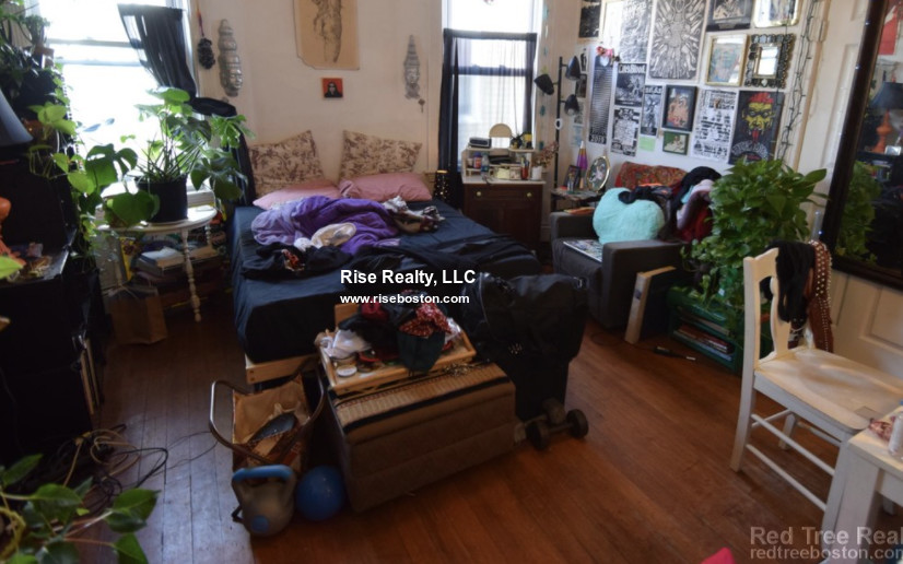 3 bed, 1 bath apartment for rent at 25 Ashford St Unit 3, Allston — photo 7 of 7