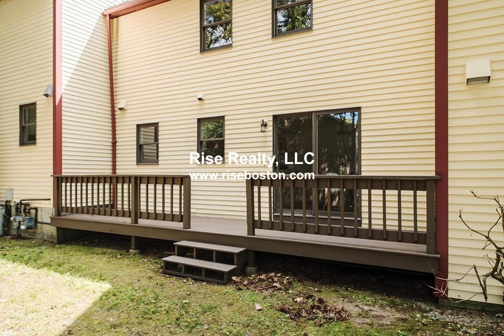35 Cottage St, Newton