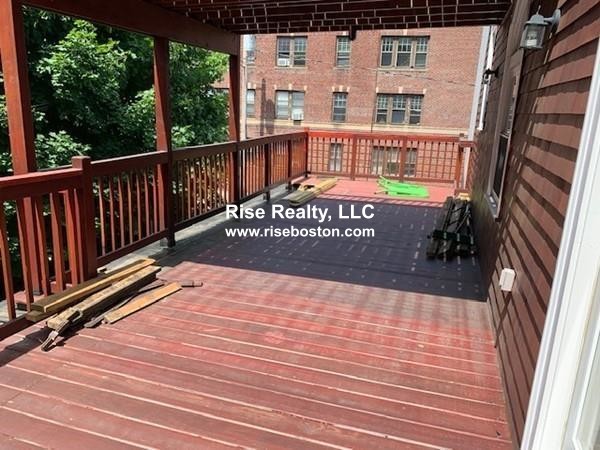 3 bed, 2 bath apartment for rent at 29 Sutherland Rd Unit 3, Brighton — photo 9 of 9