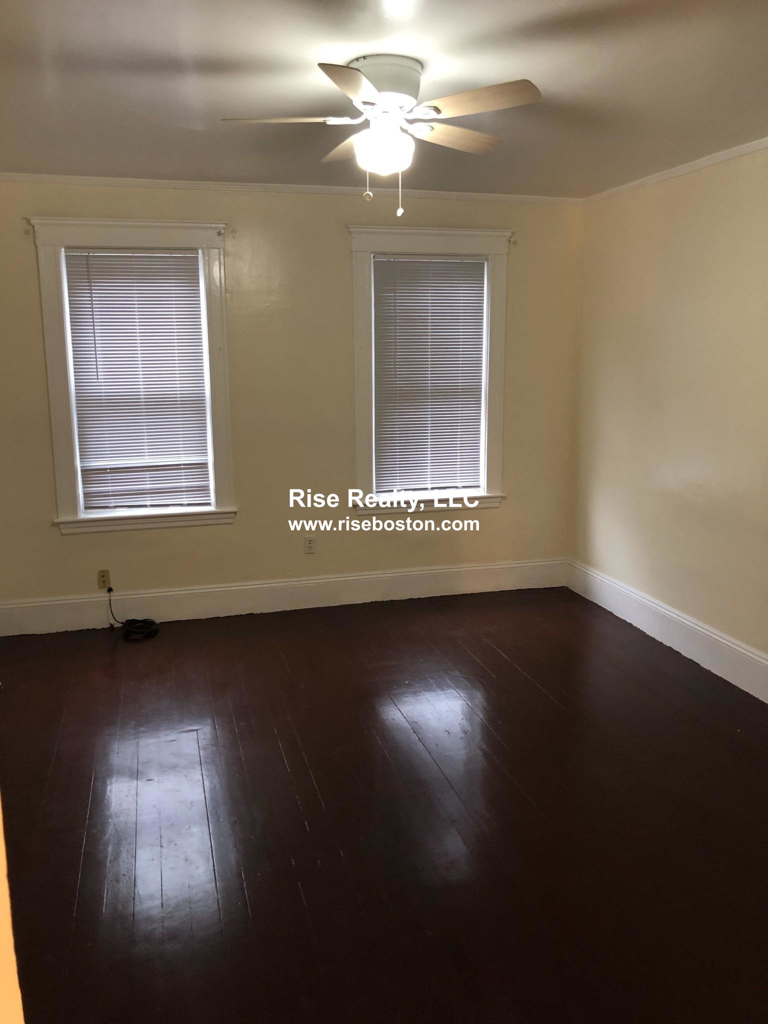 5 bed, 2 bath apartment for rent at 11 Mapleton St, Brighton — photo 8 of 10