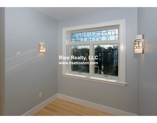 2 bed, 1 bath apartment for rent at 46 Leamington Unit 2, Brighton — photo 7 of 11