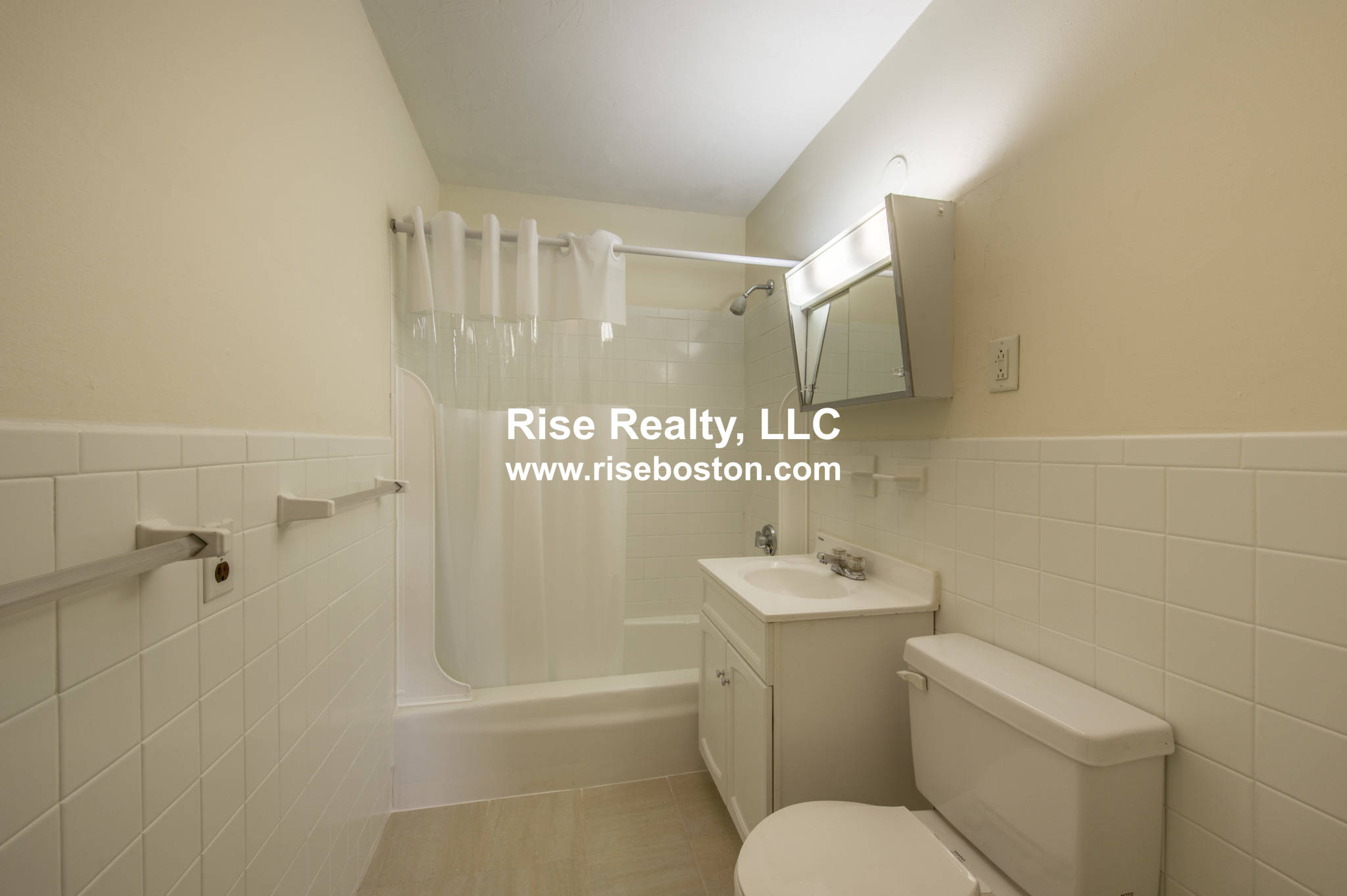 90 Gardner St, Allston