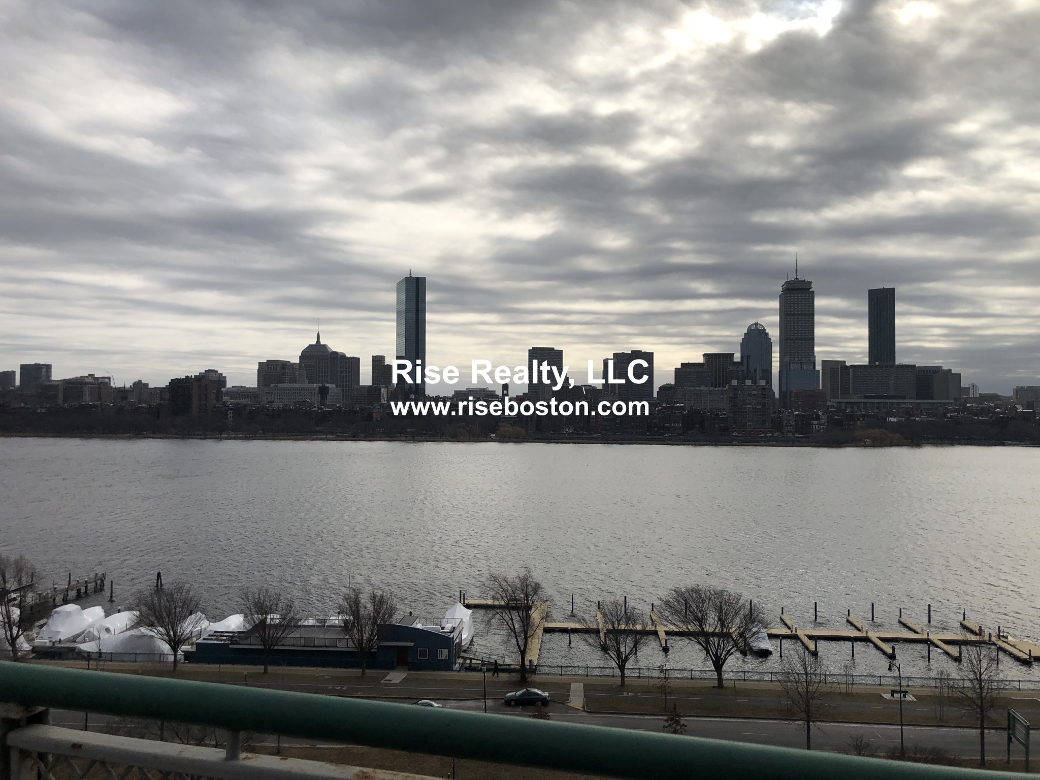 100 Memorial Dr, Cambridge