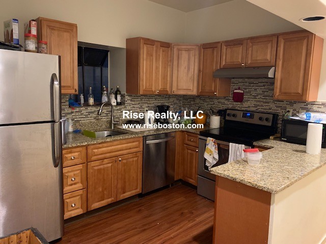 616 Columbus Ave, Roxbury