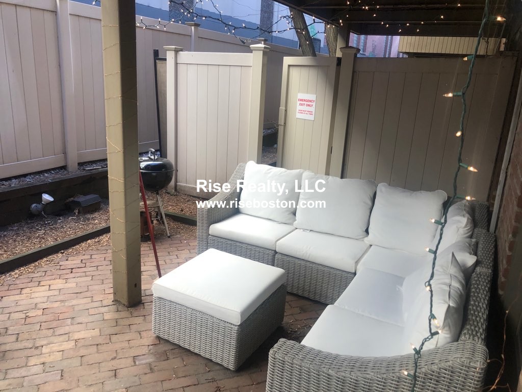 1 bed, 1 bath apartment for rent at 20 Saint Germain, Back Bay — photo 8 of 9