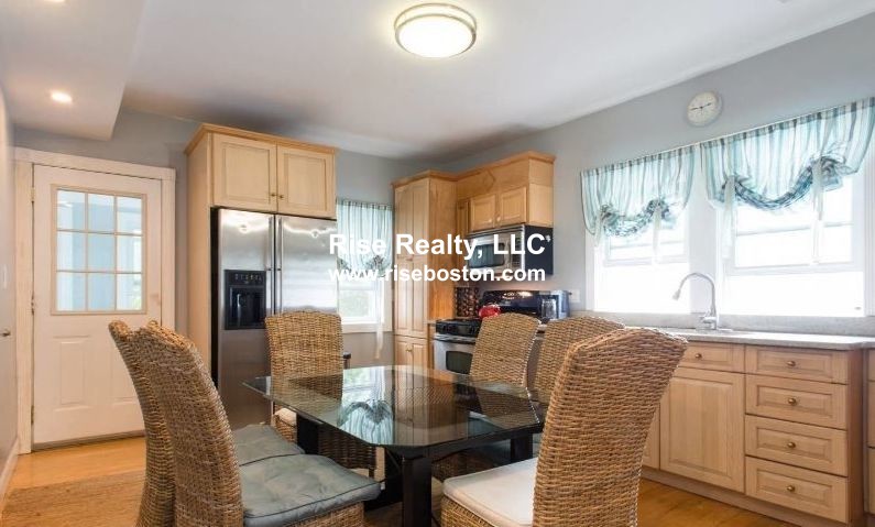 17 Holman St, Allston