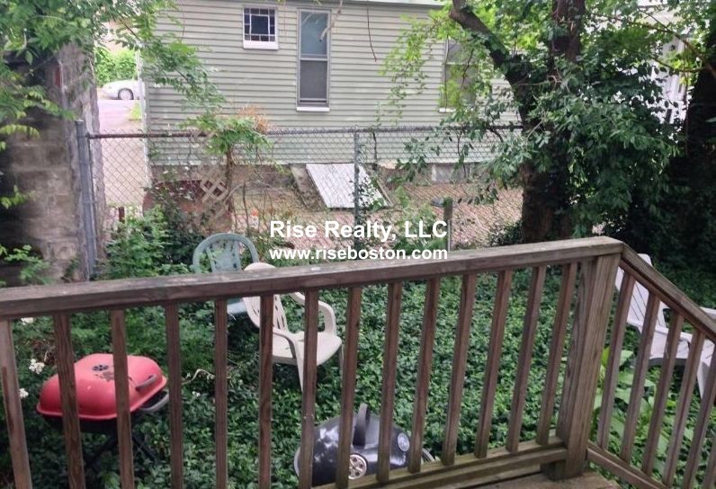 17 Holman St, Allston