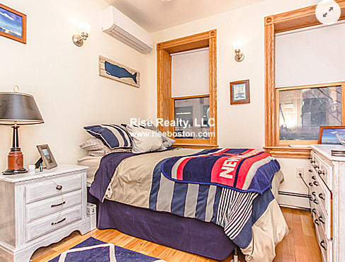 137 Charles St, Beacon Hill