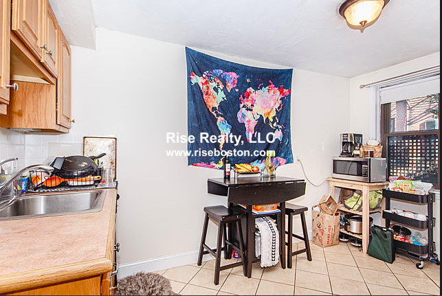 39 Charles St, Beacon Hill