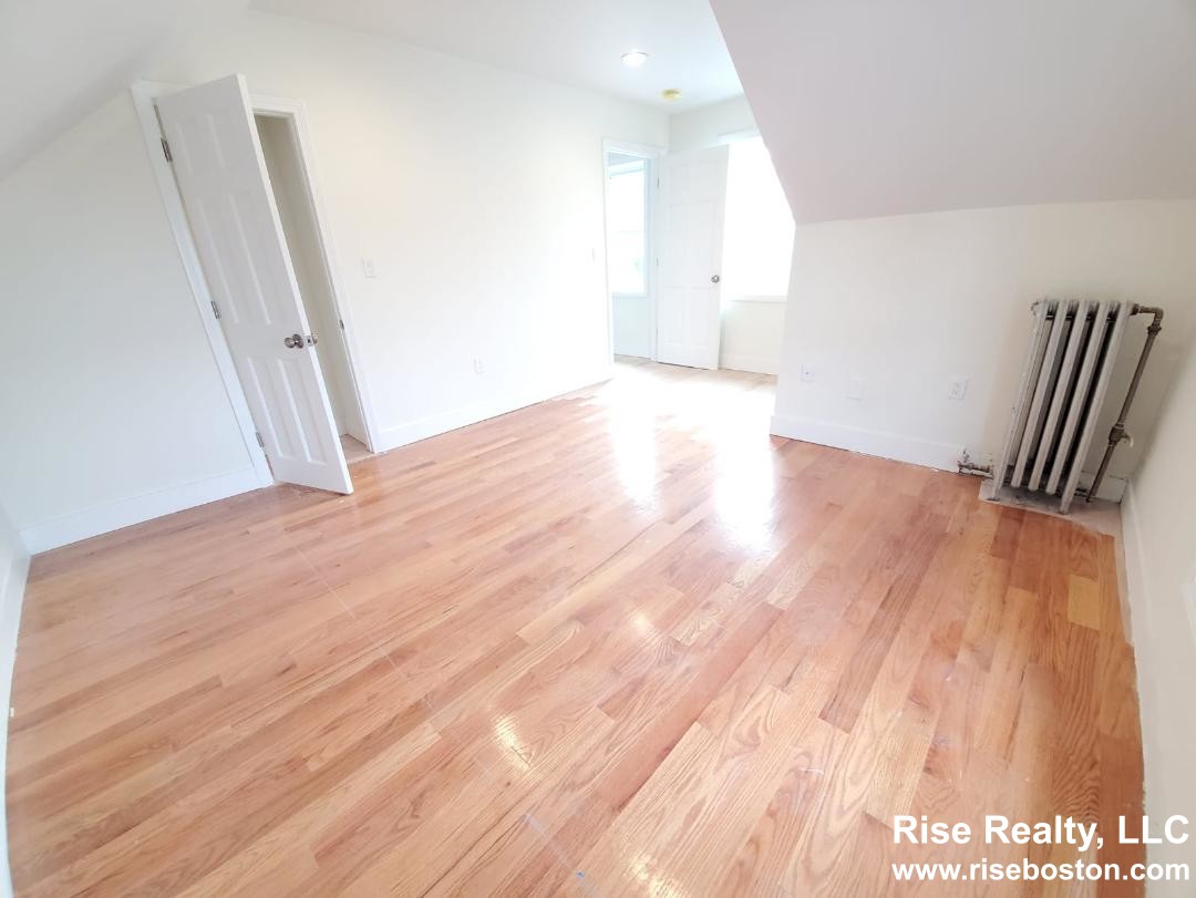 48 Cameron Ave, Teele Square