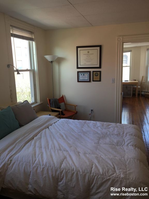 1 bed, 1 bath apartment for rent at 9 Magazine St Unit A3, Central Square — photo 4 of 10