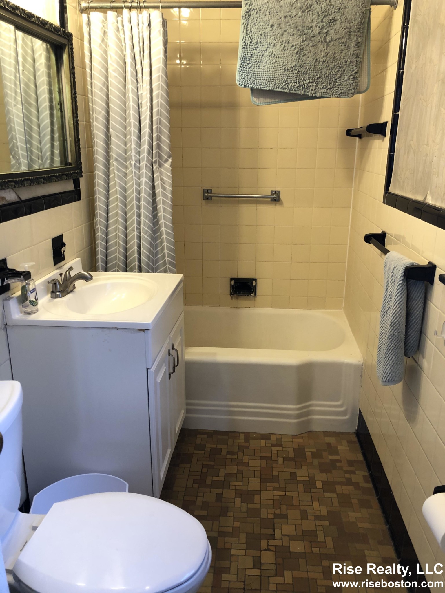 2 bed, 1 bath apartment for rent at 2013 Commonwealth Ave Unit 2R, Brighton — photo 12 of 21